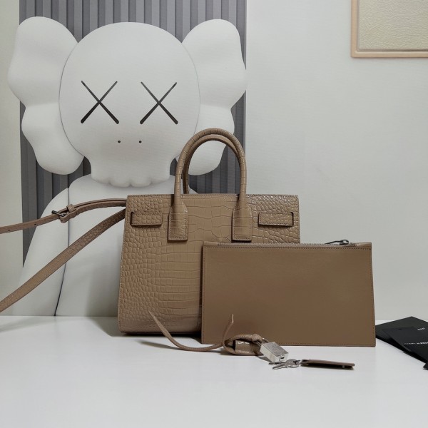 Handbags SAINT LAURENT 421863 size 26*20.5*12.5 cm