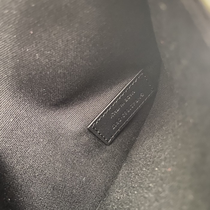 SAINT LAURENT SAC DE JOUR Cow Leather Trunk Bag Tote One Shoulder Handbag Women's Gray 421863-DND1E-1424 size 26*12.5*20.5 cm