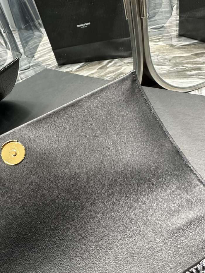 Handbags SAINT LAURENT 604276 size 26x13.5x4.5 cm