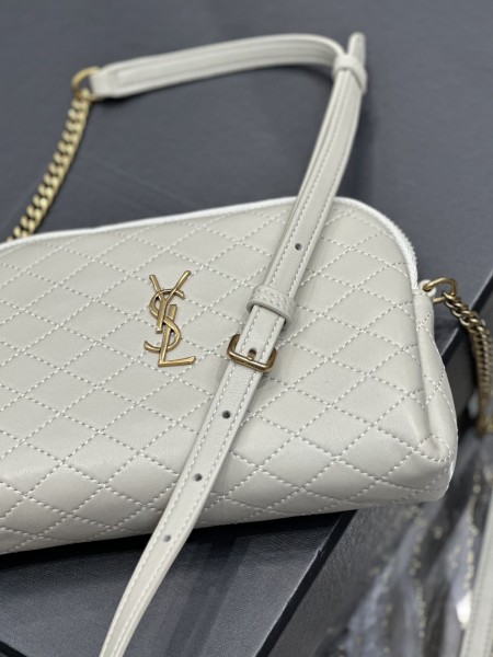 SAINT LAURENT GABY Quilting Sheepskin Shoulder Bag, Crossbody Bag Regular Women's White 733667-1EL07-9207 size 18*3.5*13 cm