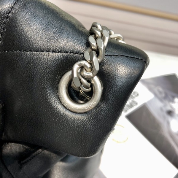 Handbags SAINT LAURENT 577476  size 29x17x11 cm