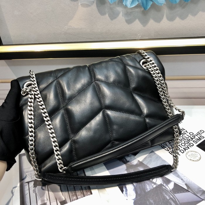 Handbags SAINT LAURENT 577476  size 29x17x11 cm
