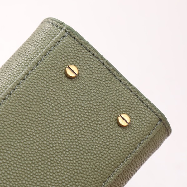 Handbags SAINT LAURENT 602716 size 20×16×7.5 cm