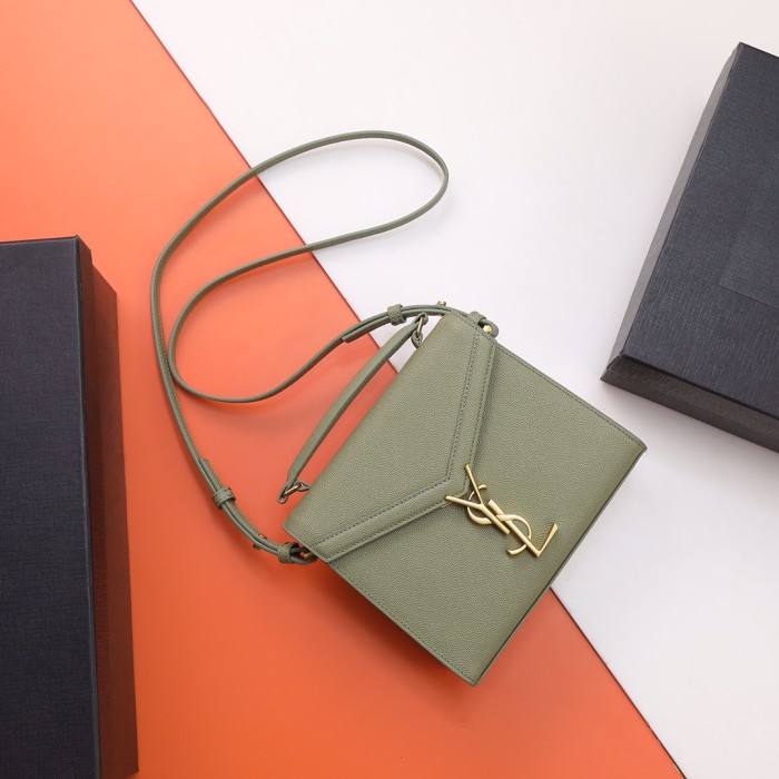 Handbags SAINT LAURENT 602716 size 20×16×7.5 cm