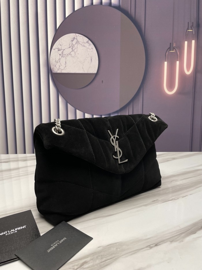 Handbags SAINT LAURENT 577476  size 29×17×11 cm