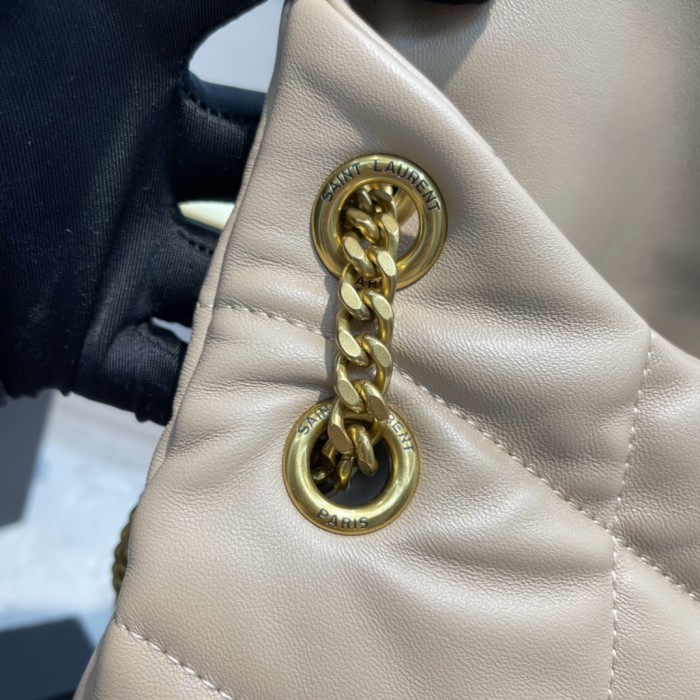 Handbags SAINT LAURENT 577476  size 29x17x11 cm