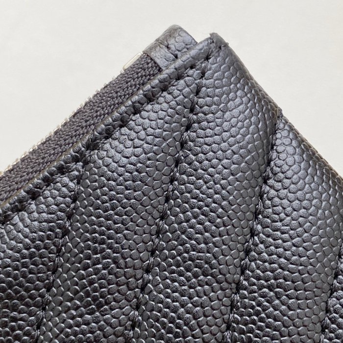 Handbags SAINT LAURENT 438386  size 13x7.5x2 cm