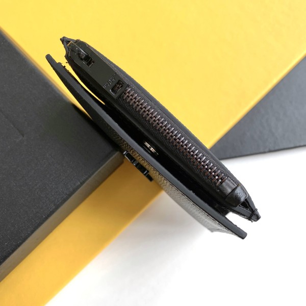 Handbags SAINT LAURENT 517045  size 10*8*2 cm