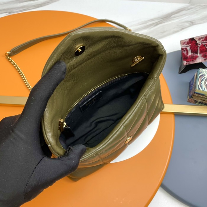 Handbags SAINT LAURENT 577476  size 29x17x11 cm