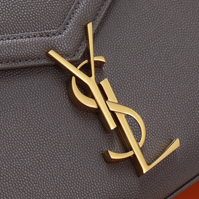 Handbags SAINT LAURENT 602716 size 20×16×7.5 cm