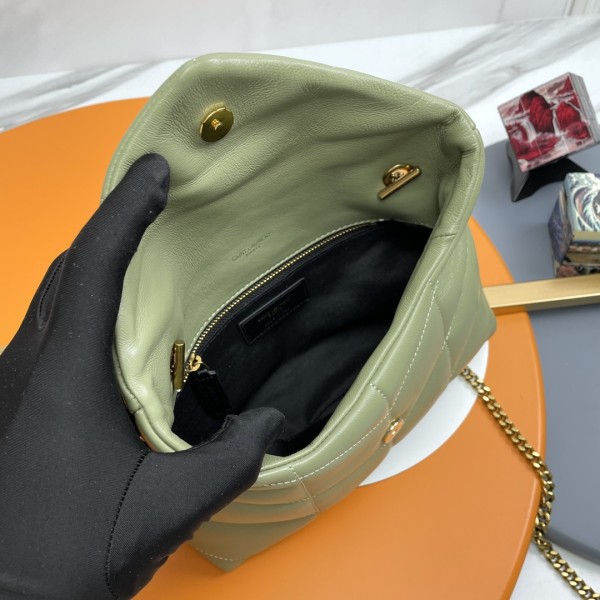 Handbags SAINT LAURENT 620333  size 23×15.5×8.5 cm