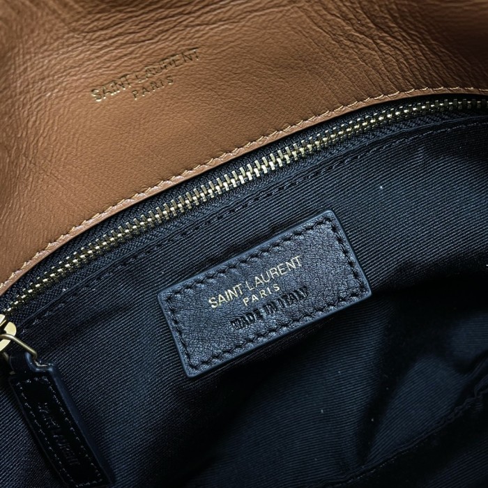 Handbags SAINT LAURENT 620333  size 23×15.5×8.5 cm