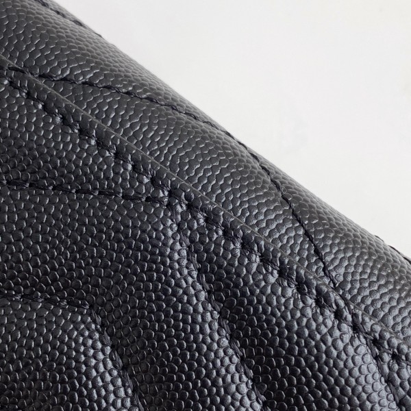 Handbags SAINT LAURENT 530841  size 11*8.5*3 cm