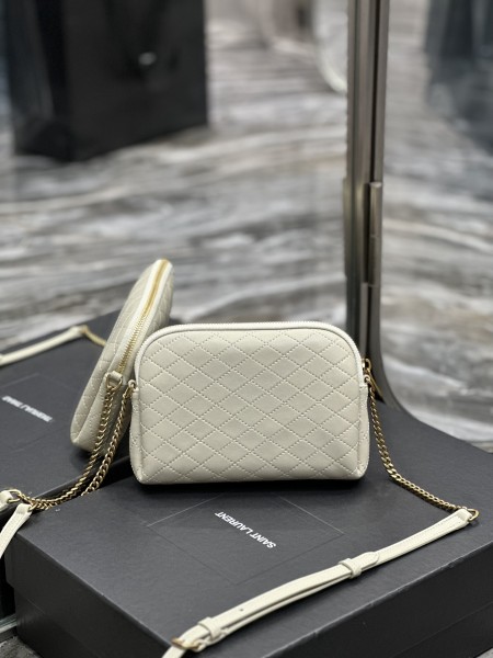 SAINT LAURENT GABY Quilting Sheepskin Shoulder Bag, Crossbody Bag Regular Women's White 733667-1EL07-9207 size 18*3.5*13 cm