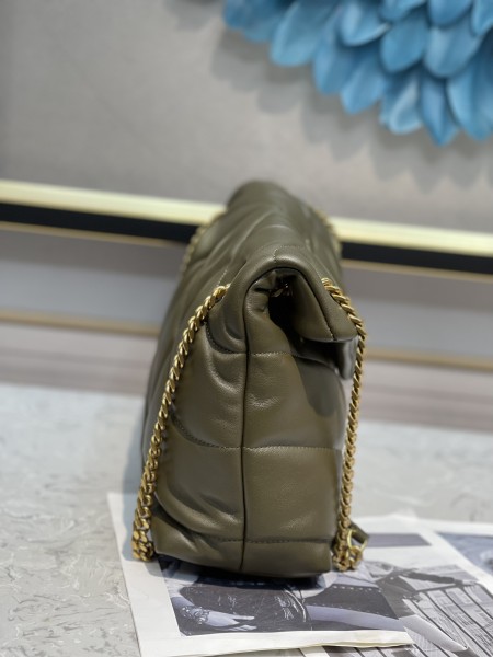 Handbags SAINT LAURENT 577476  size 29x17x11 cm