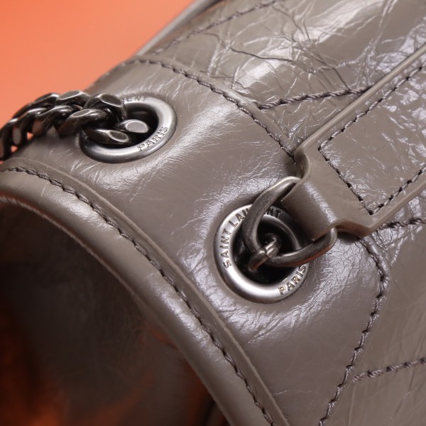 Handbags SAINT LAURENT 533037 size 22x16.5x12 cm