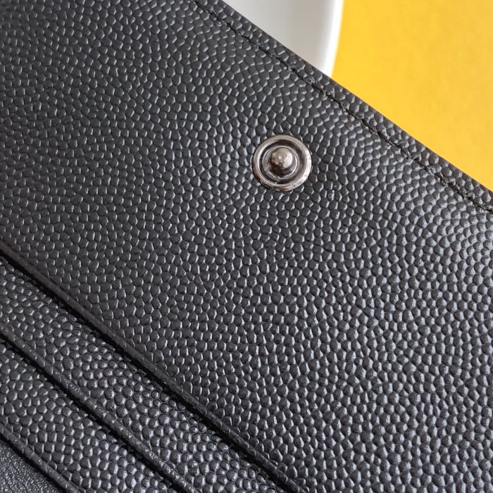 Handbags SAINT LAURENT 530841  size 11*8.5*3 cm