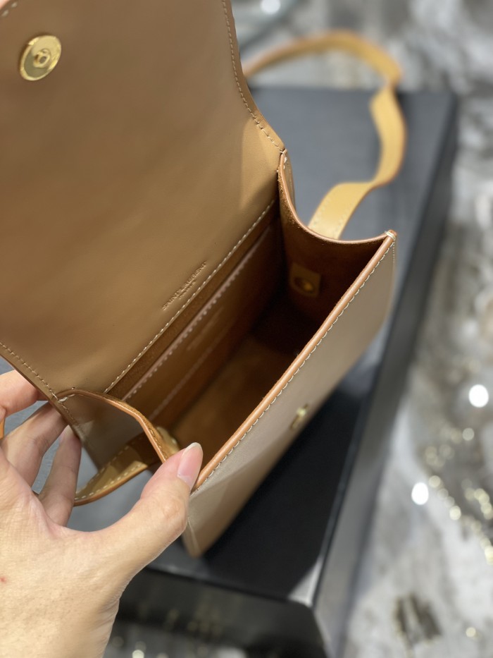 Handbags SAINT LAURENT 668809 size 16×18x6 cm