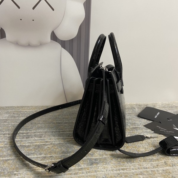 SAINT LAURENT SAC DE JOUR Handbags 392035-DND1N-1000 size 22*10.5*18 cm