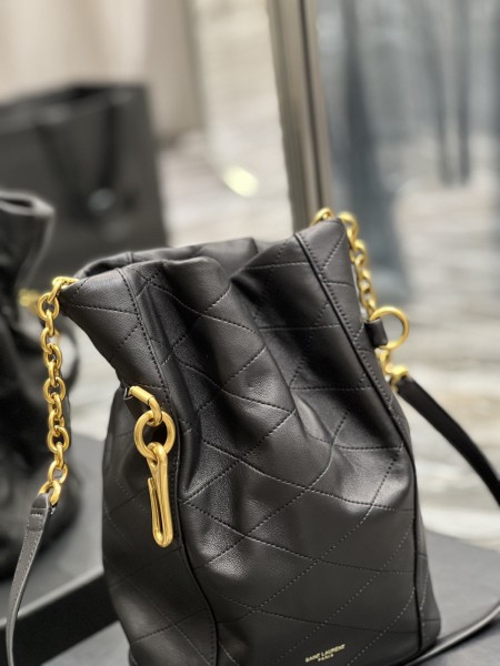 Handbags SAINT LAURENT 686310 size 19×27×12 cm