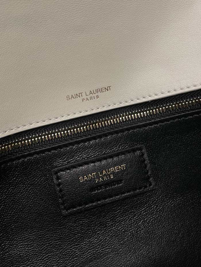 Handbags SAINT LAURENT 676628  size 26x4.5x13 cm