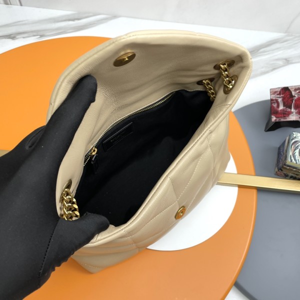 Handbags SAINT LAURENT 577476  size 29x17x11 cm