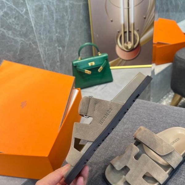 Hermes Chypre sandal suede Khaki