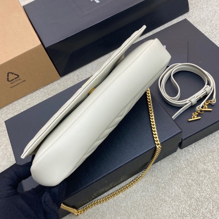 Handbags SAINT LAURENT 632014 size 26x13.5x4.5 cm