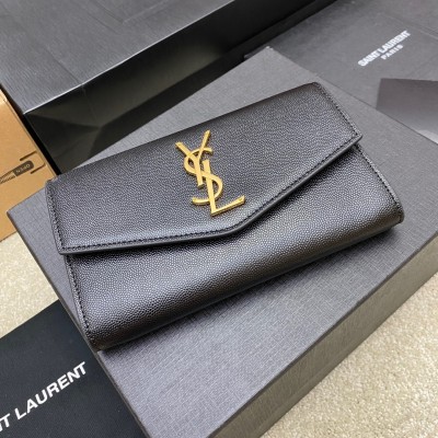 Handbags SAINT LAURENT 607788 size 19x12x4 cm