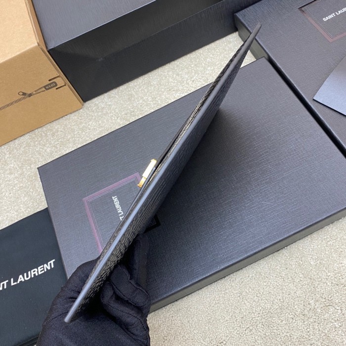 Handbags SAINT LAURENT 565739 size 27x16x2 cm