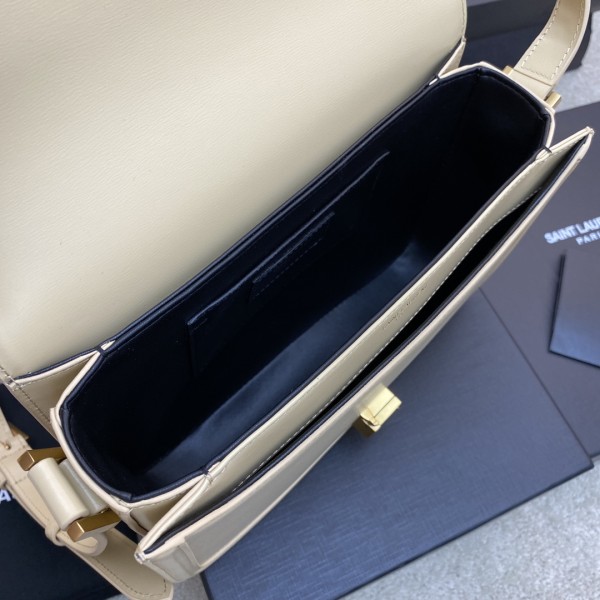 Handbags SAINT LAURENT 634305 size 23*16*6 cm