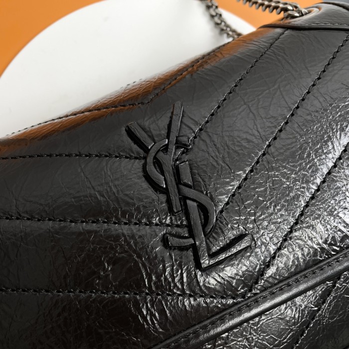 Handbags SAINT LAURENT 533037 size 26x21x13 cm