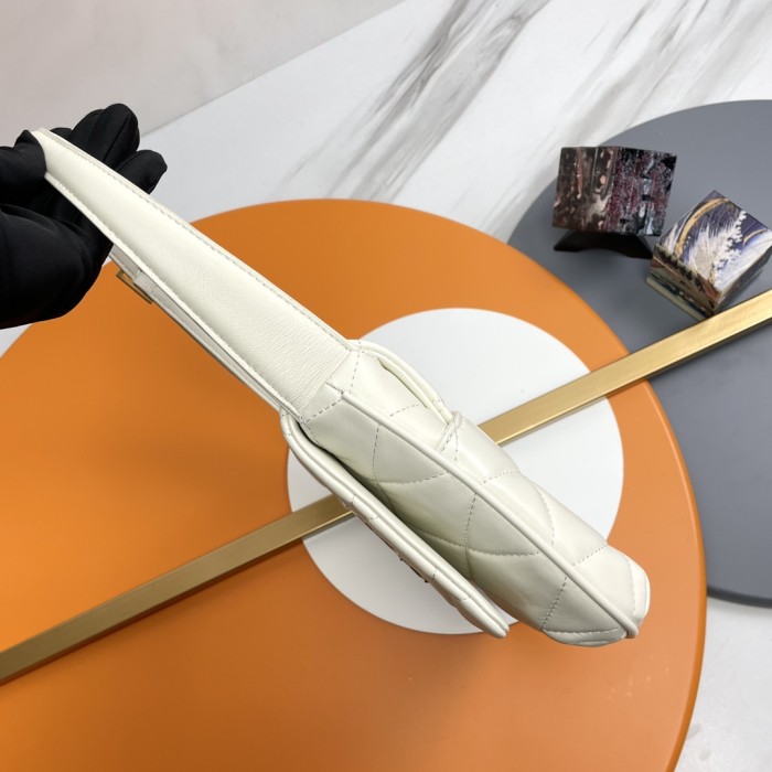 Handbags SAINT LAURENT 698567 size 24×18×5.5 cm