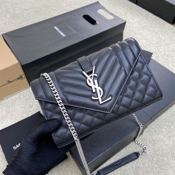 Handbags SAINT LAURENT 526286 size 21x13x6 cm