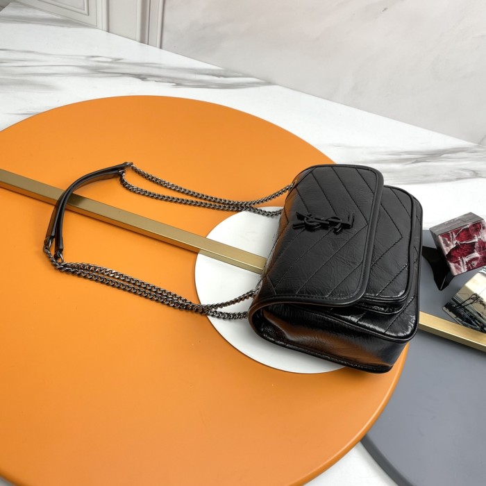 Handbags SAINT LAURENT 533037 size 26x21x13 cm