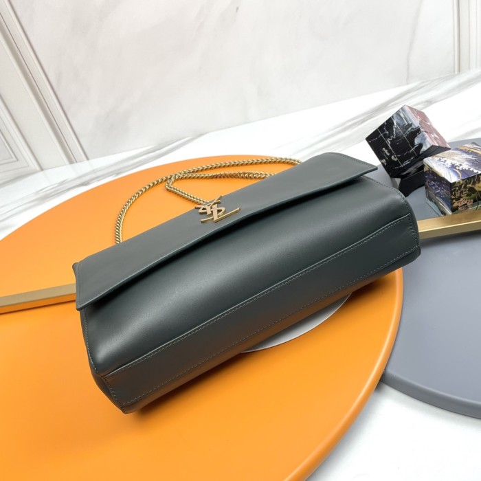 Handbags SAINT LAURENT 553804 size 28.5x20x6 cm