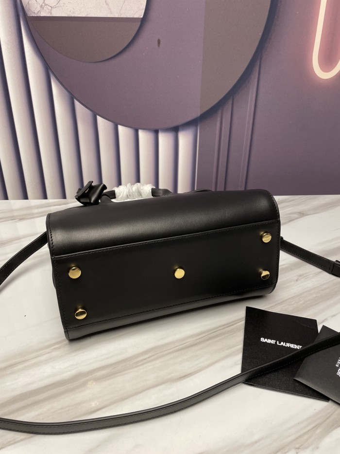 Handbags SAINT LAURENT 377183 size 26x21x13 cm