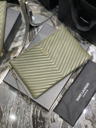 Handbags SAINT LAURENT 440222 size 36x24.5x2.5 cm