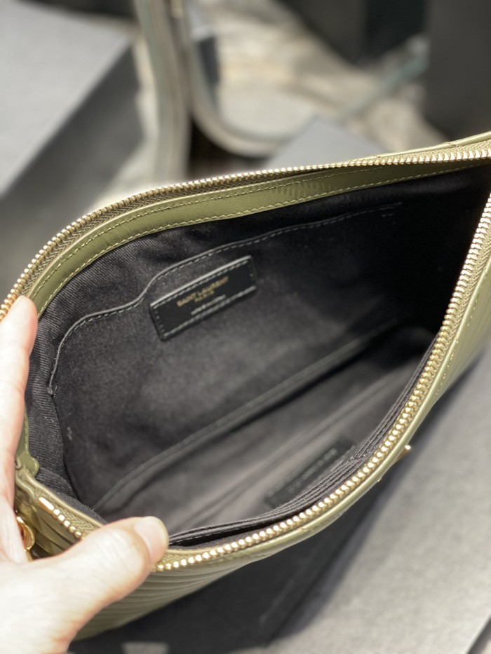 Handbags SAINT LAURENT 413444 size 30×21.5×2 cm