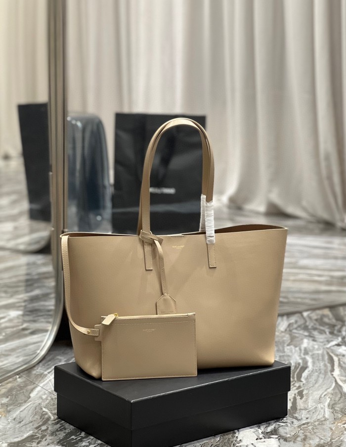 Handbags SAINT LAURENT 394195 size 38×28×13 cm