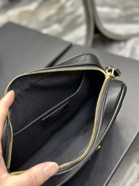 Handbags SAINT LAURENT 520534 size 23x16x6 cm