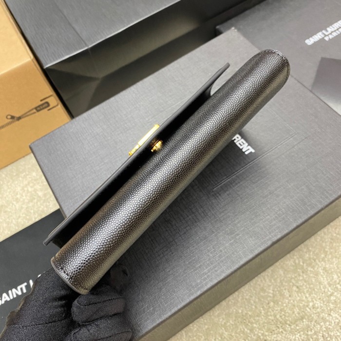 Handbags SAINT LAURENT 607788 size 19x12x4 cm