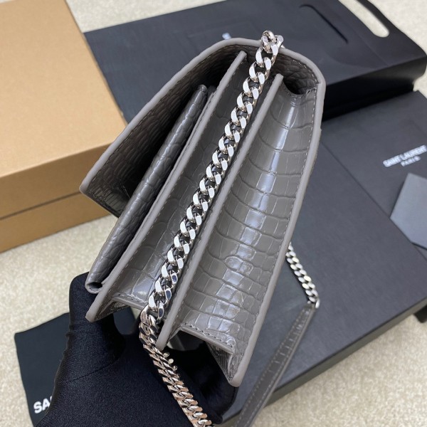 Handbags SAINT LAURENT 442906 size 22x8x16 cm