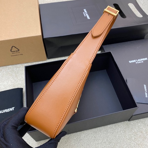 Handbags SAINT LAURENT 657228 size 24.5*14*6 cm