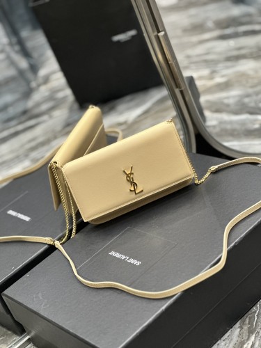  Handbags SAINT LAURENT 635095 size 18x11x2 cm