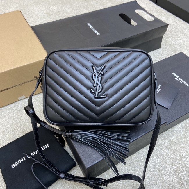 Handbags SAINT LAURENT 520534 size 23x16x6 cm