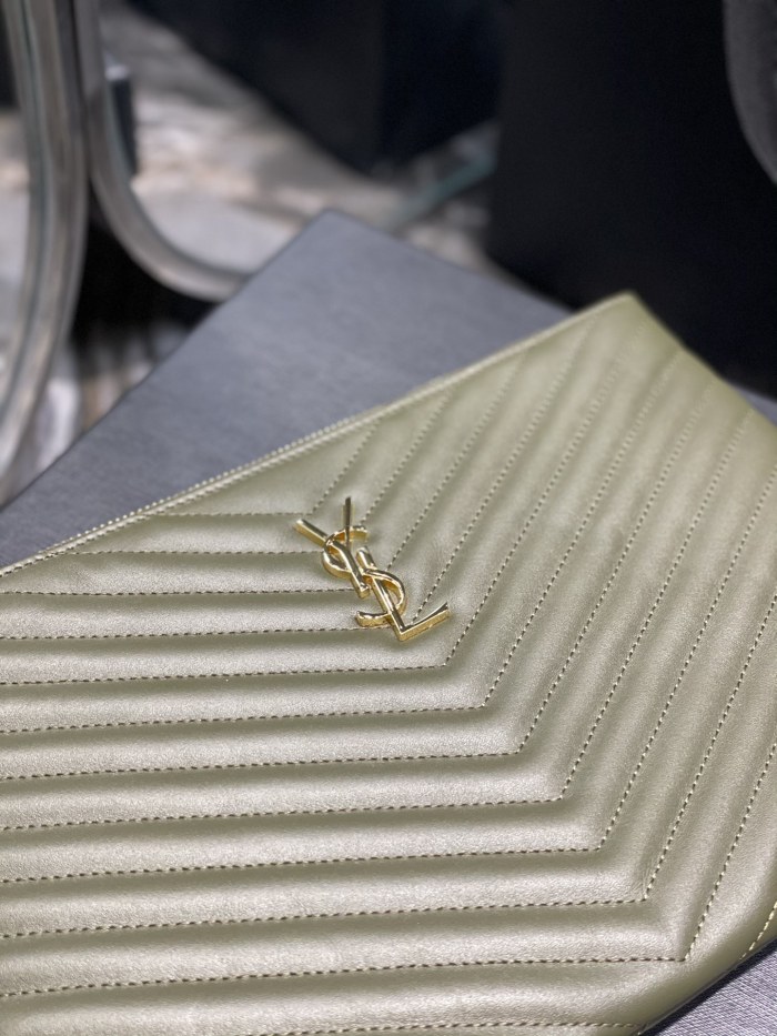 Handbags SAINT LAURENT 413444 size 30×21.5×2 cm