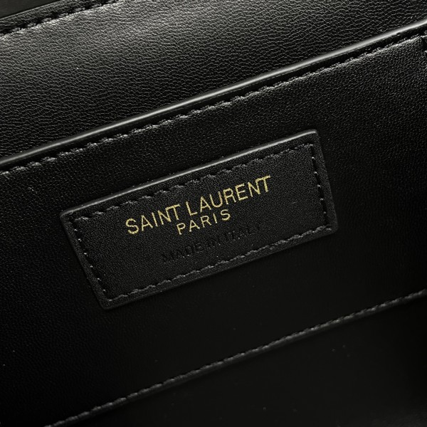 Handbags SAINT LAURENT 710080 size 19×15×8 cm