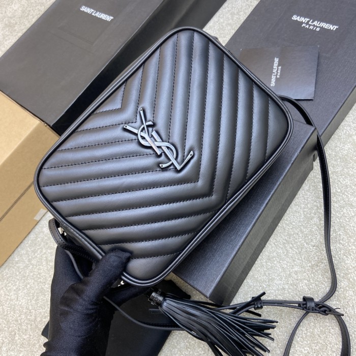 Handbags SAINT LAURENT 520534 size 23x16x6 cm