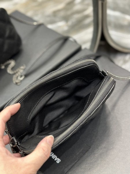 Handbags SAINT LAURENT 698567 size 19x11x5 cm